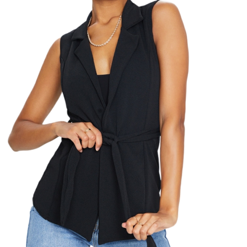 Pretty Little Thing Black Belted Blazer Suit Coat